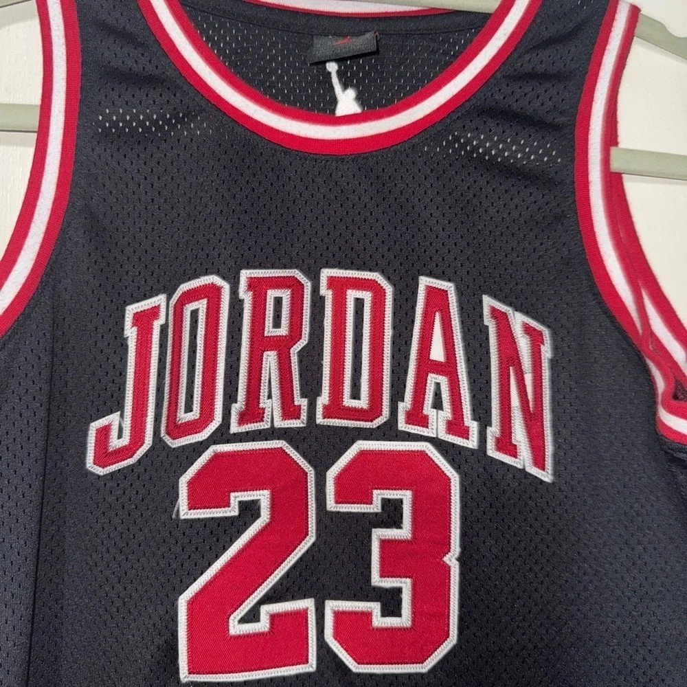 Jordan  Black and Red Jersey 12/13 years